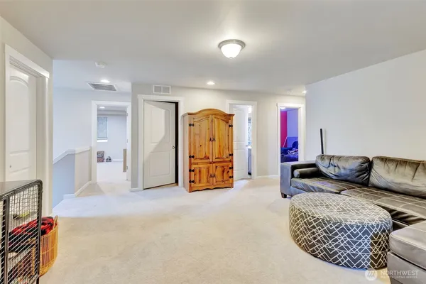 $599,900 | 210 Fielding Street Northeast, Orting, WA 98360