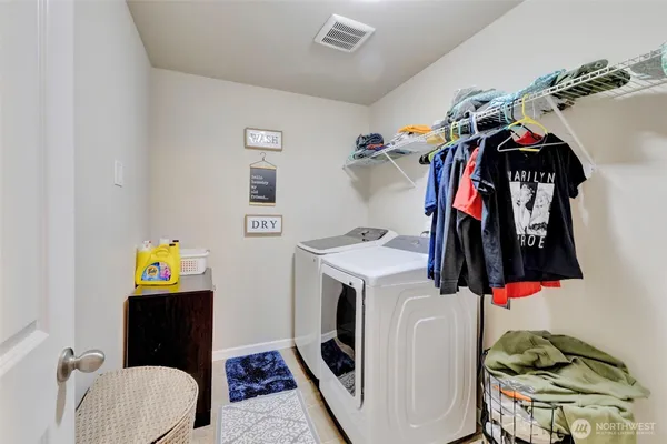 $599,900 | 210 Fielding Street Northeast, Orting, WA 98360