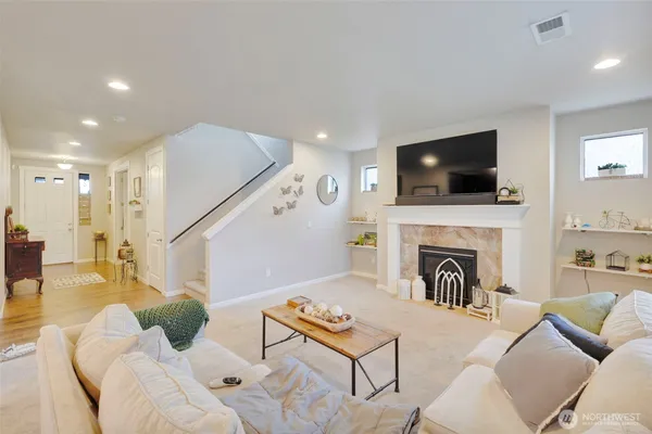 $599,900 | 210 Fielding Street Northeast, Orting, WA 98360