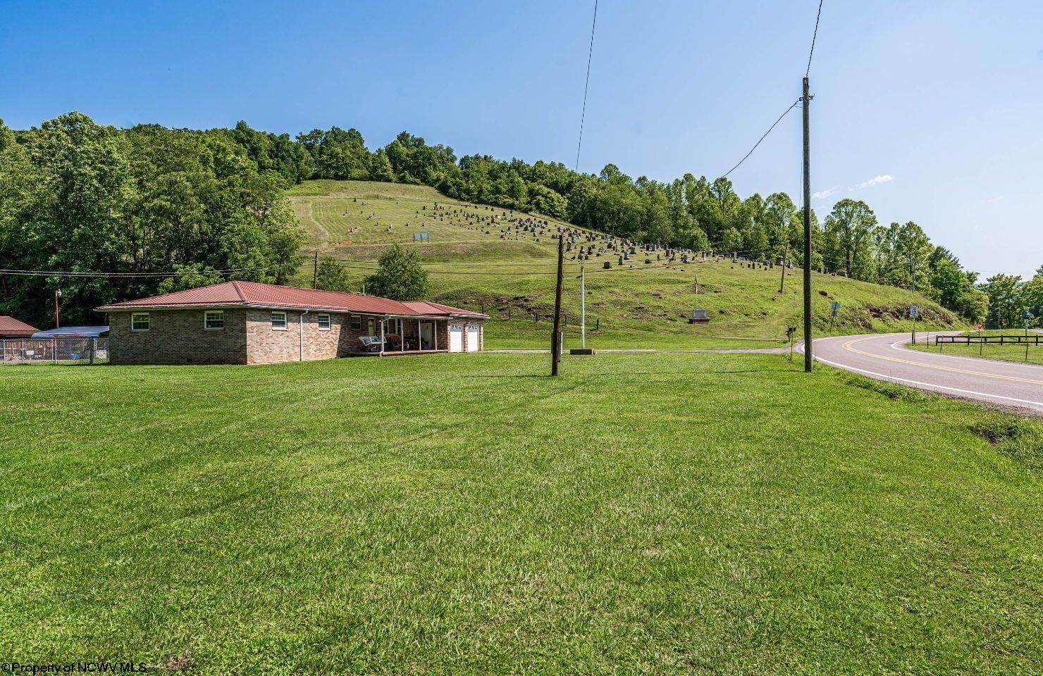 2122 Daybrook Road Fairview, WV 26570 - Photo 18 of 23 Gallery Image 18