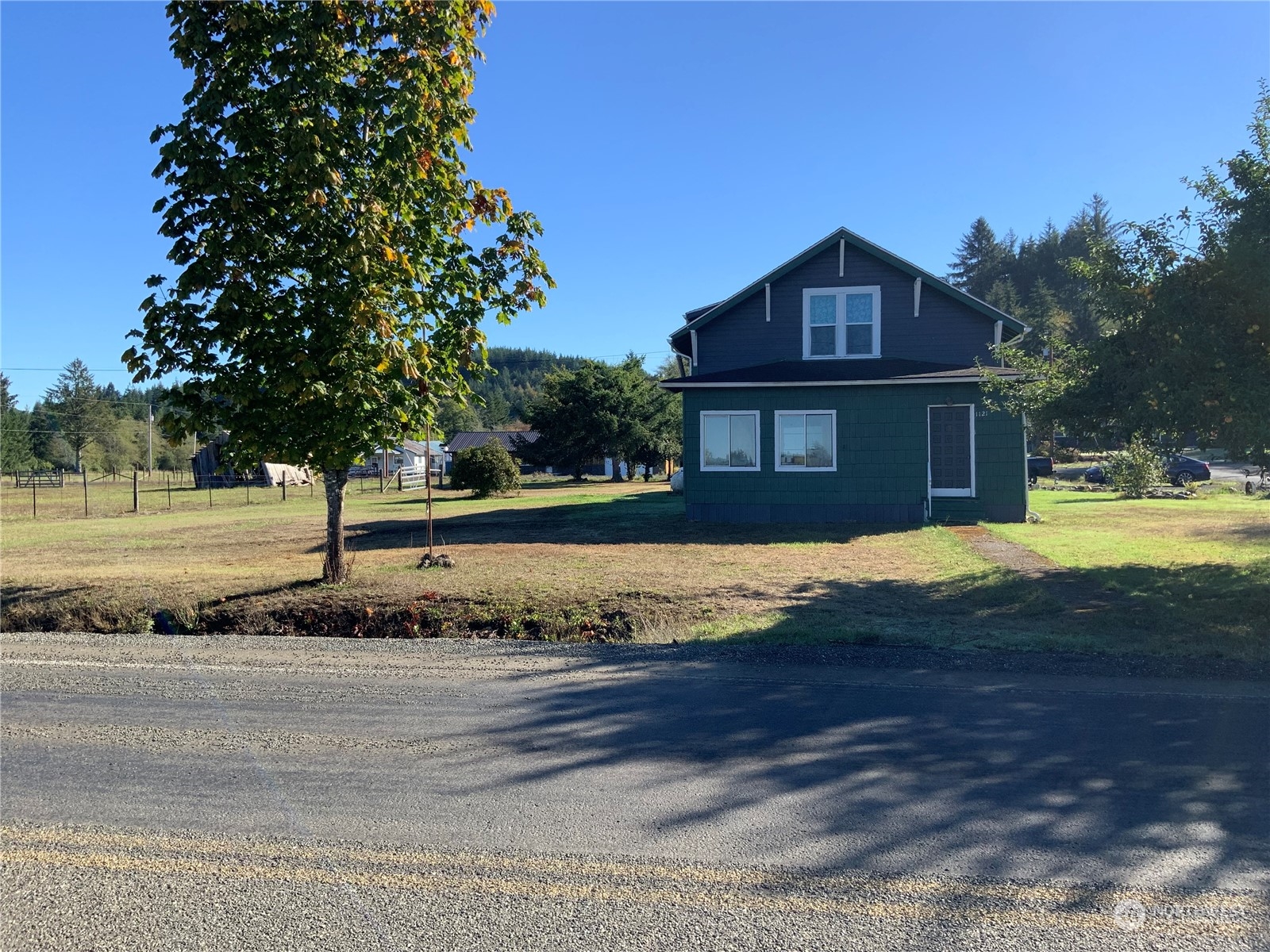 1121 Willapa Road Raymond, WA 98577 - Photo 2 of 26 Gallery Image 2