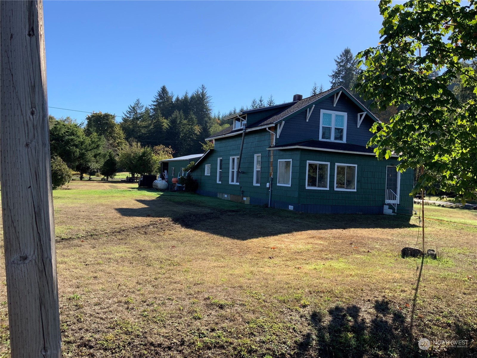 1121 Willapa Road Raymond, WA 98577 - Photo 3 of 26 Gallery Image 3