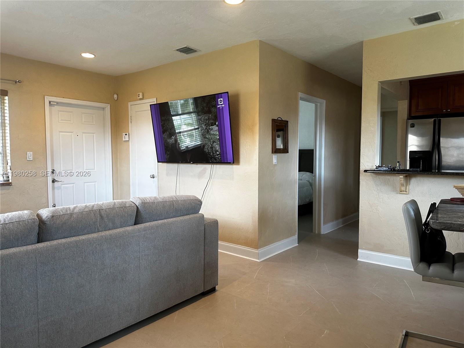 7540 Southwest 37th Street Miami, FL 33155 - Photo 5 of 19