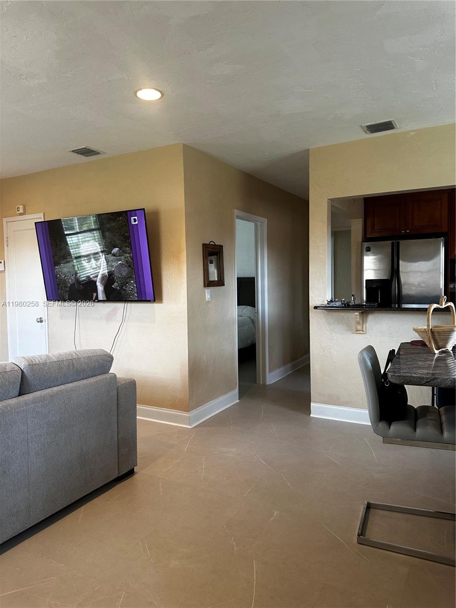 7540 Southwest 37th Street Miami, FL 33155 - Photo 6 of 19