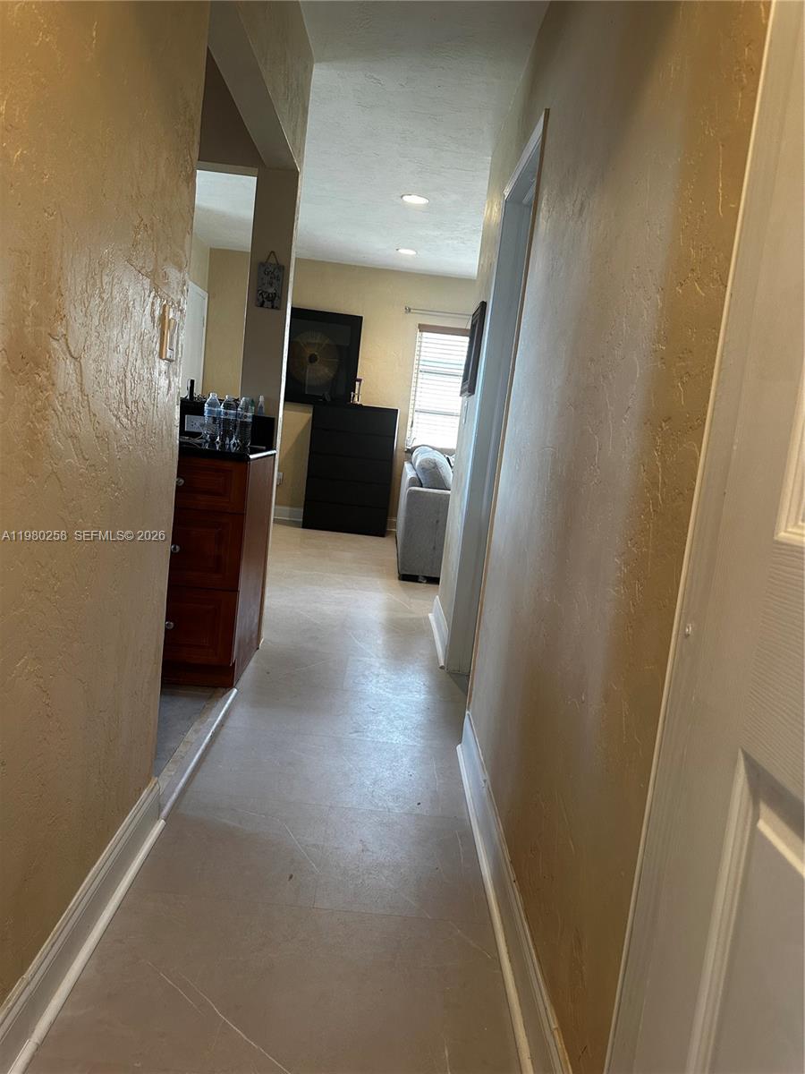 7540 Southwest 37th Street Miami, FL 33155 - Photo 8 of 19