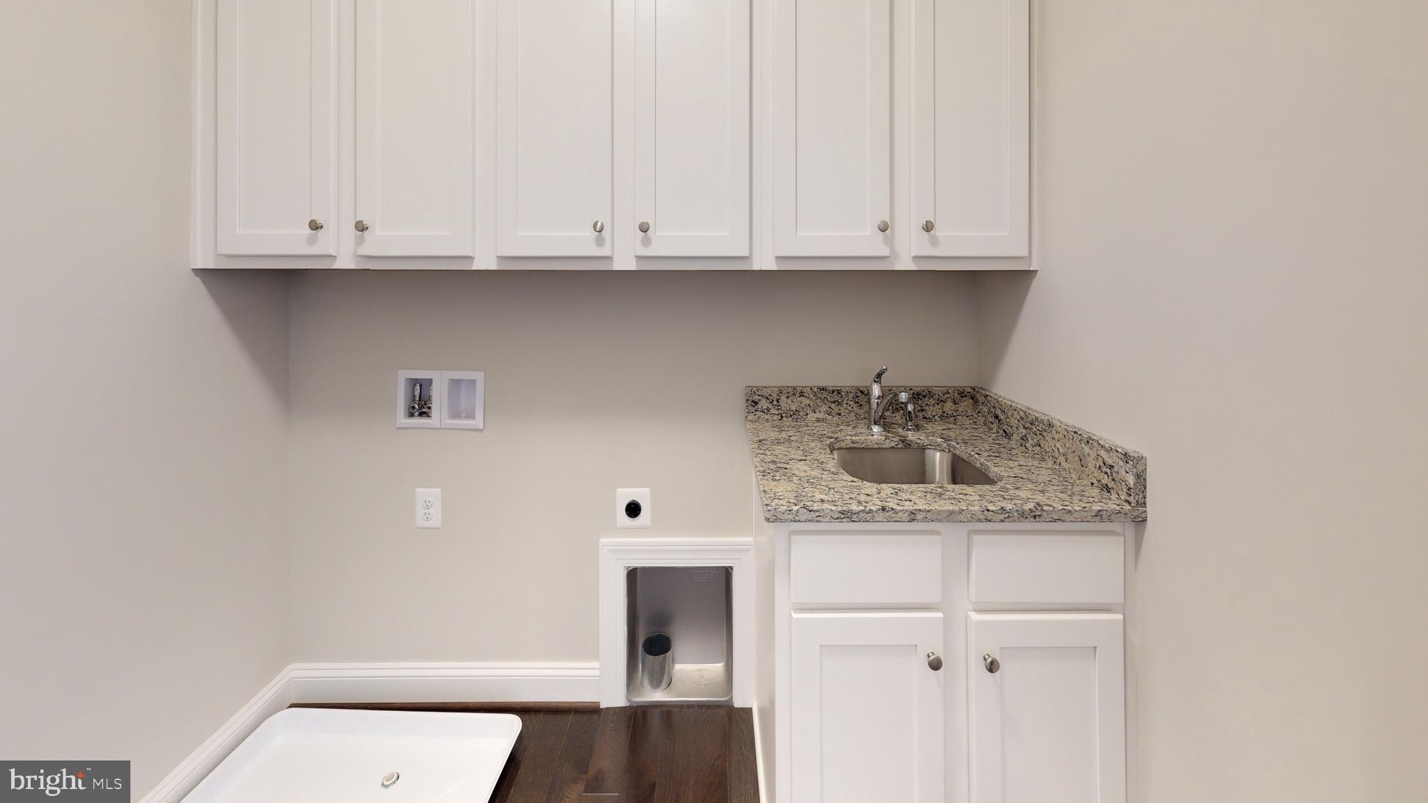 8034 Washington Road Alexandria, VA 22308 - Photo 4 of 6 Gallery Image 4