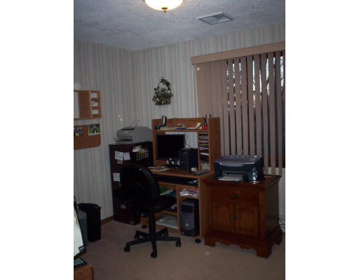 60 Dodge Road Sutton, MA 01590 - Photo 12 of 16 a view of a workspace with furniture
