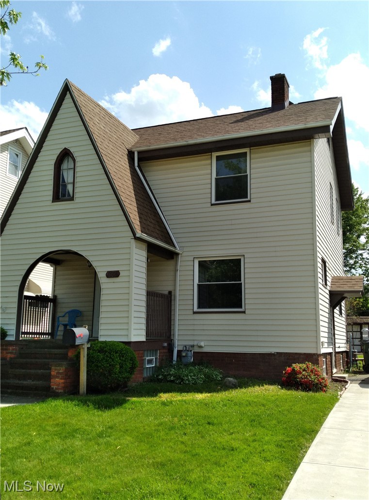 7603 Ridgefield Avenue Parma, OH 44129 - Photo 2 of 16