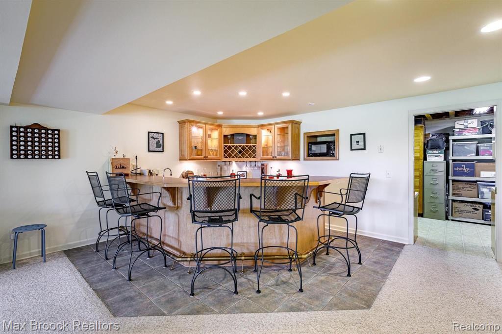 856 Green View Court Rochester Hills, MI 48307 - Photo 25 of 35
