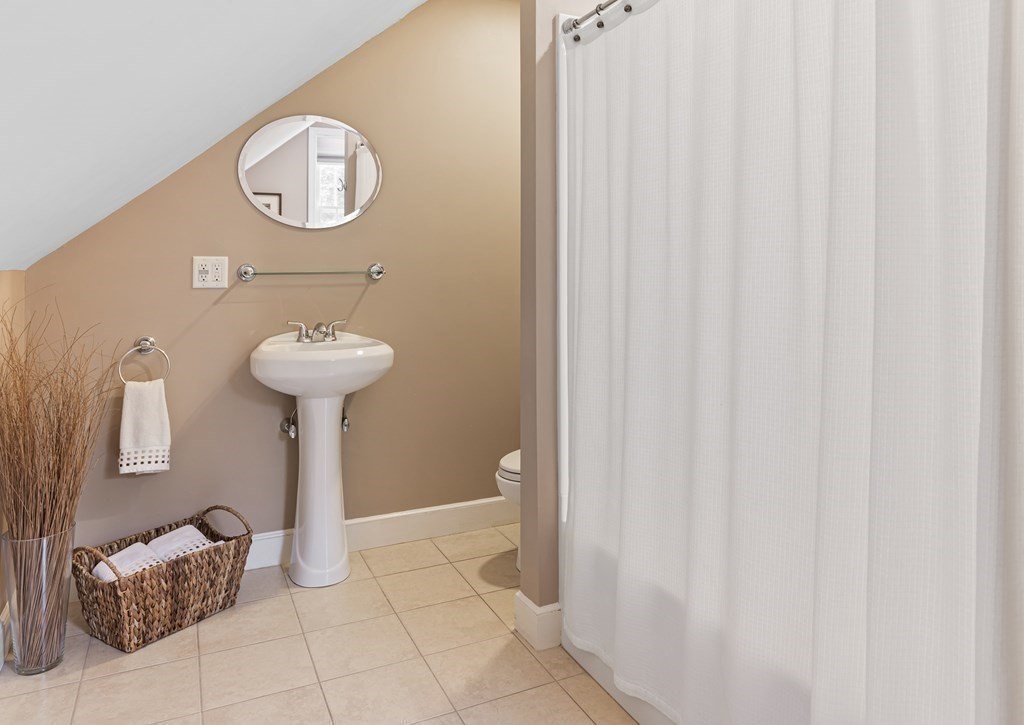 13 Old Farm Road Hopkinton, MA 01748 - Photo 30 of 42 Gallery Image 30