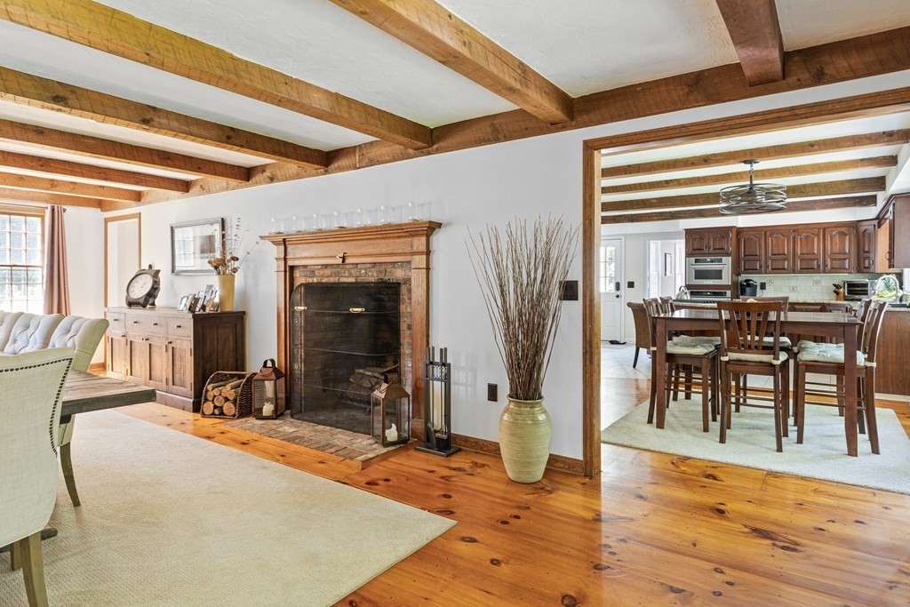 13 Old Farm Road Hopkinton, MA 01748 - Photo 4 of 42 Gallery Image 4