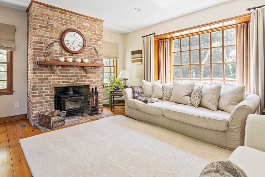 13 Old Farm Road Hopkinton, MA 01748 - Photo 8 of 42 Gallery Image 8