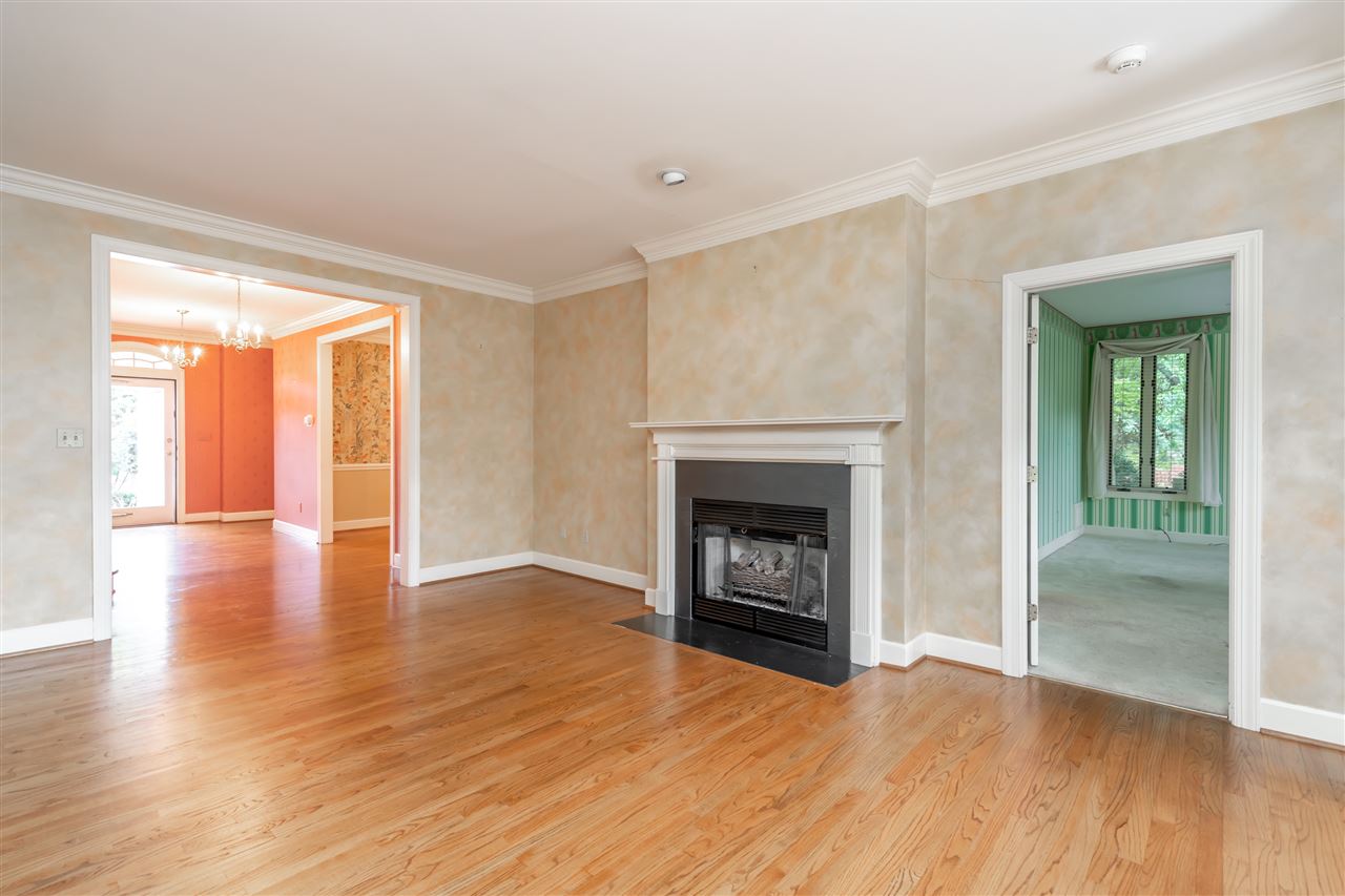 2495 Country Club Road Spartanburg, SC 29302 - Photo 2 of 23 Gallery Image 2