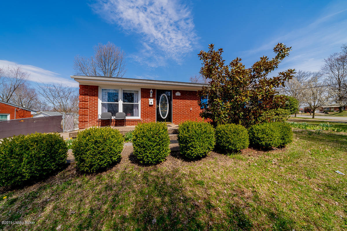 1007 Franelm Road Louisville, KY 40214 - Photo 1 of 43 1007 Franelm Rd L-36