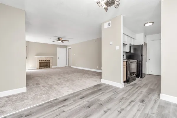 $79,950 | 9700 Leawood Boulevard, Unit 1806, Houston, TX 77099