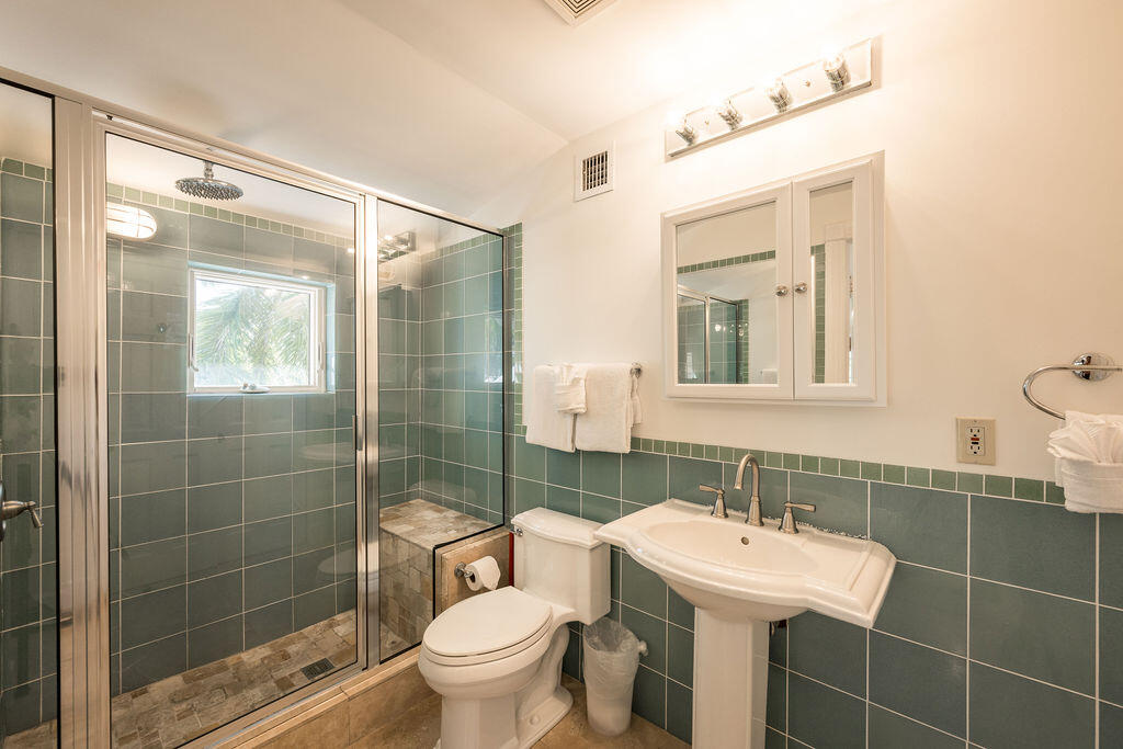 202 Admirals Lane Key West, FL 33040 - Photo 55 of 57 3rd Floor Ensuite Bedroom