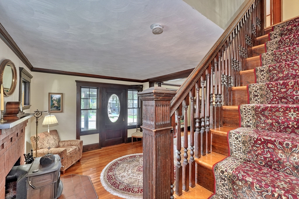 43 Warwick Road Melrose, MA 02176 - Photo 18 of 42 Gallery Image 18