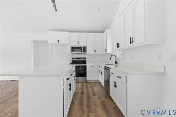 $409,000 | 20055 Log Road, Disputanta, VA 23842