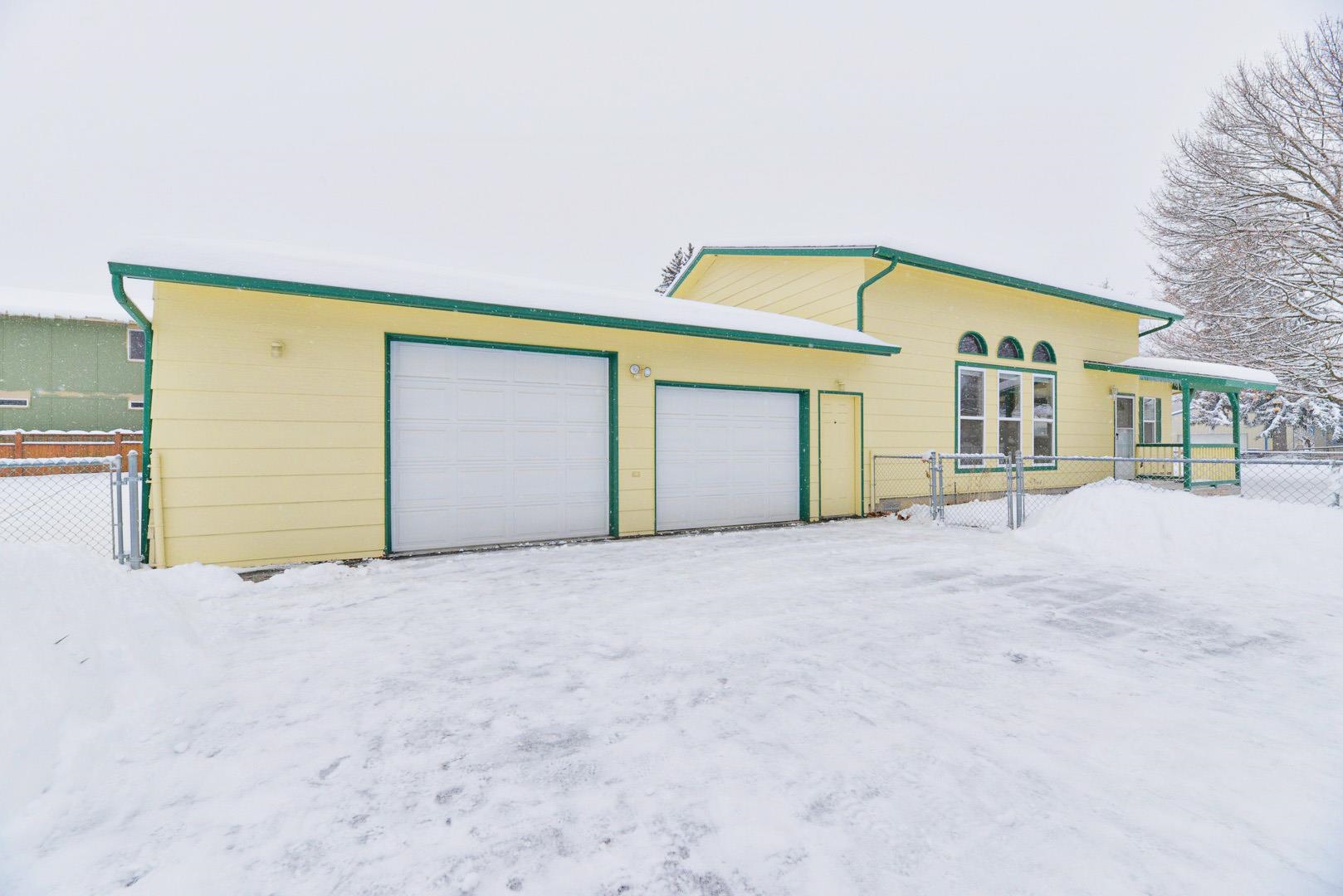 3920 North Farr Road Spokane Valley, WA 99206 - Photo 2 of 29
