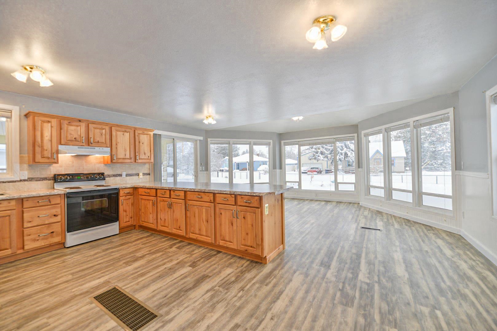 3920 North Farr Road Spokane Valley, WA 99206 - Photo 5 of 29
