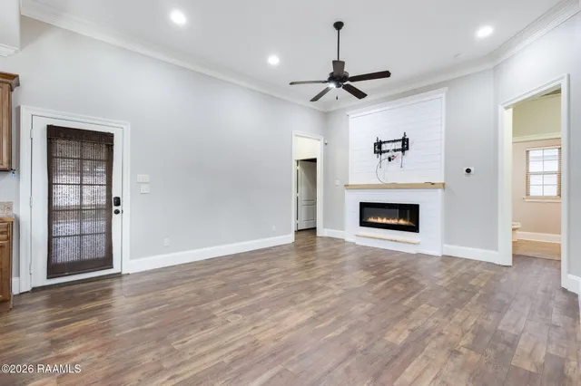 $212,000 | 305 Valley View, New Iberia, LA 70563