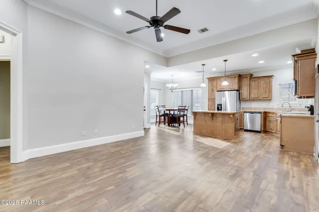 $212,000 | 305 Valley View, New Iberia, LA 70563