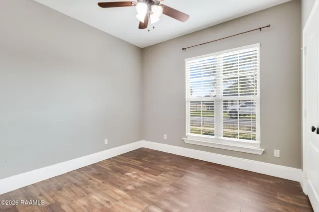 $212,000 | 305 Valley View, New Iberia, LA 70563