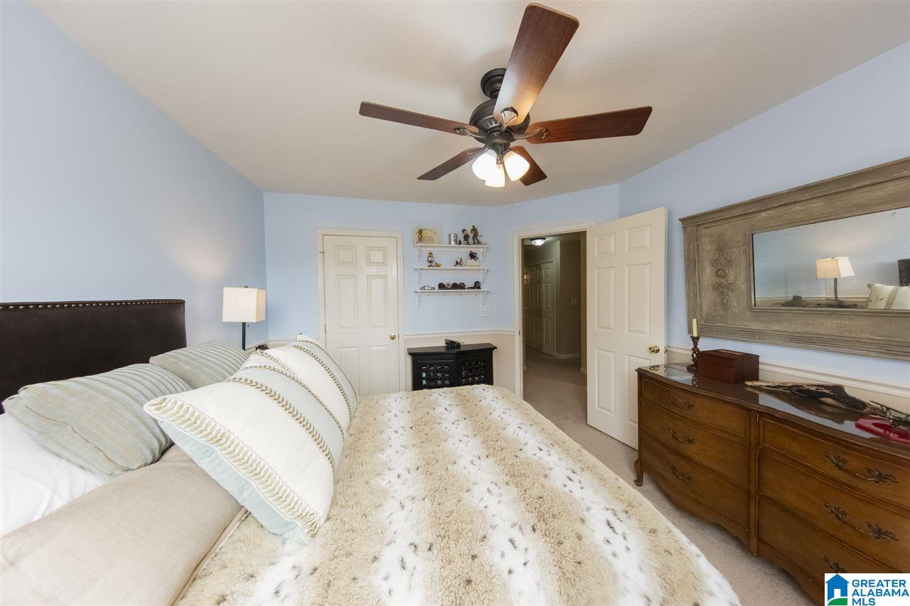 565 Hackberry Ridge Cove Birmingham, AL 35226 - Photo 12 of 41 Gallery Image 12