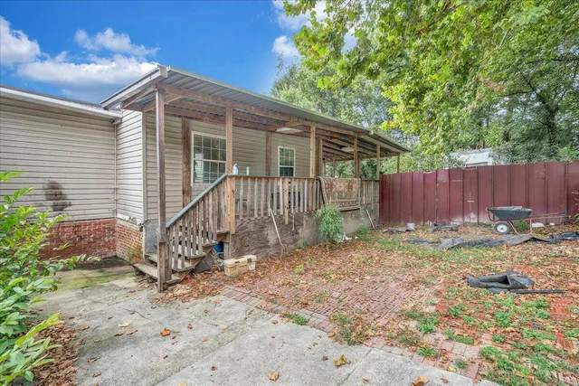 $250,000 | 1805 Lawnhill Street Southwest, Roanoke, VA 24015