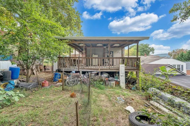 $250,000 | 1805 Lawnhill Street Southwest, Roanoke, VA 24015