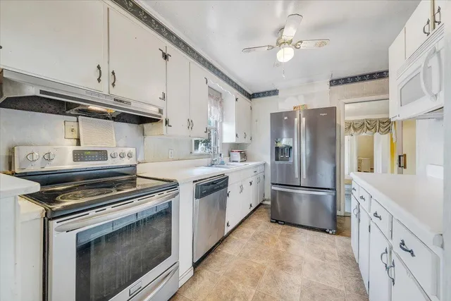 $250,000 | 1805 Lawnhill Street Southwest, Roanoke, VA 24015