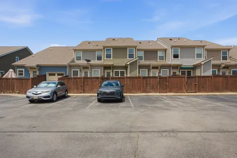 $299,900 | 2085 Hemlock Drive, Spring Hill, TN 37174
