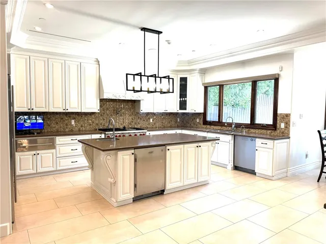 $14,999 | 15060 Greenleaf Street, Sherman Oaks, CA 91403