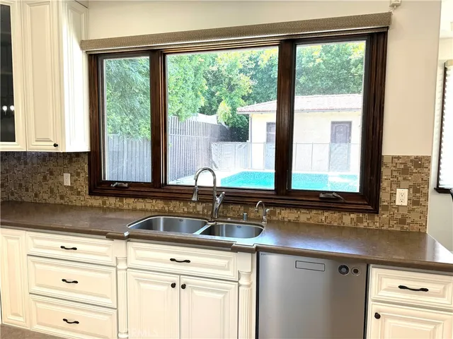 $15,999 | 15060 Greenleaf Street, Sherman Oaks, CA 91403