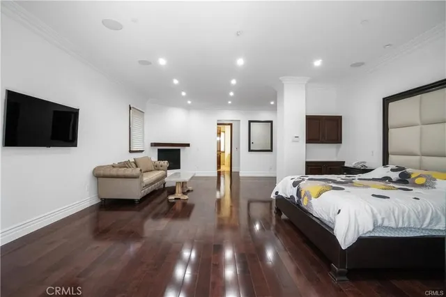 $14,999 | 15060 Greenleaf Street, Sherman Oaks, CA 91403