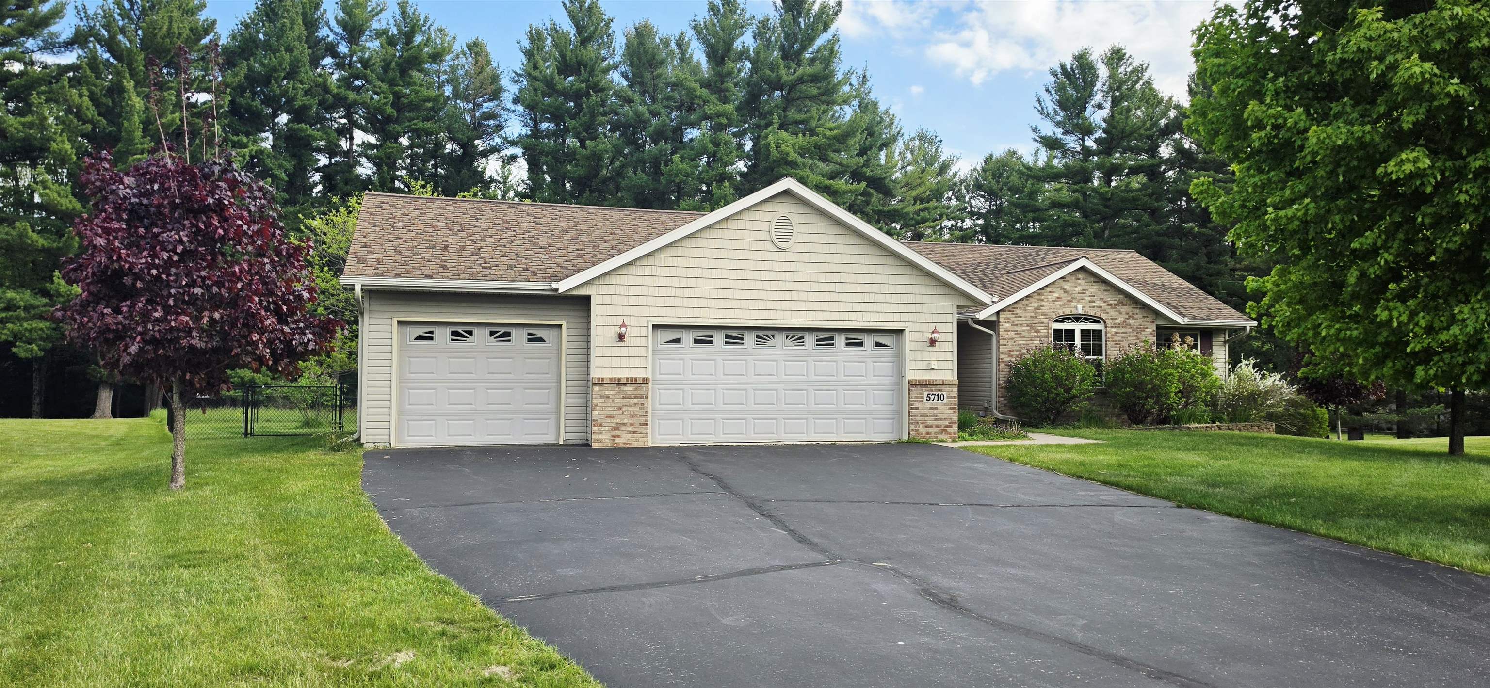 5710 Rippling Creek Drive Schofield, WI 54476 - Photo 2 of 37