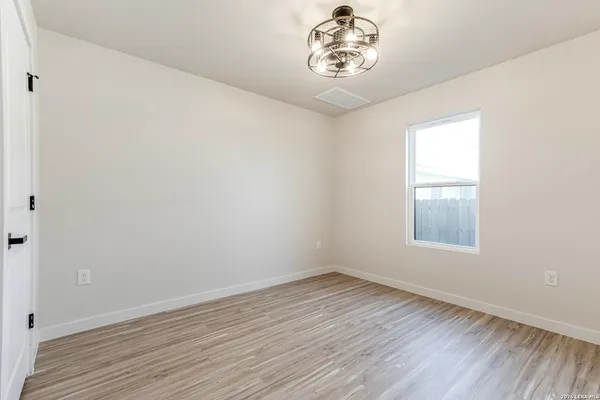 $495,000 | 235 Bank, San Antonio, TX 78204