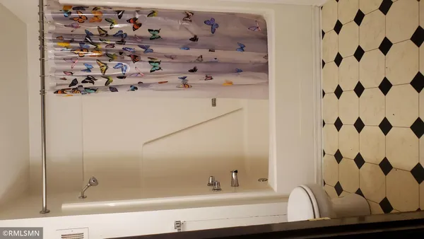 $1,150 | 1050 Curtis Street, Unit 2, Baldwin, WI 54002