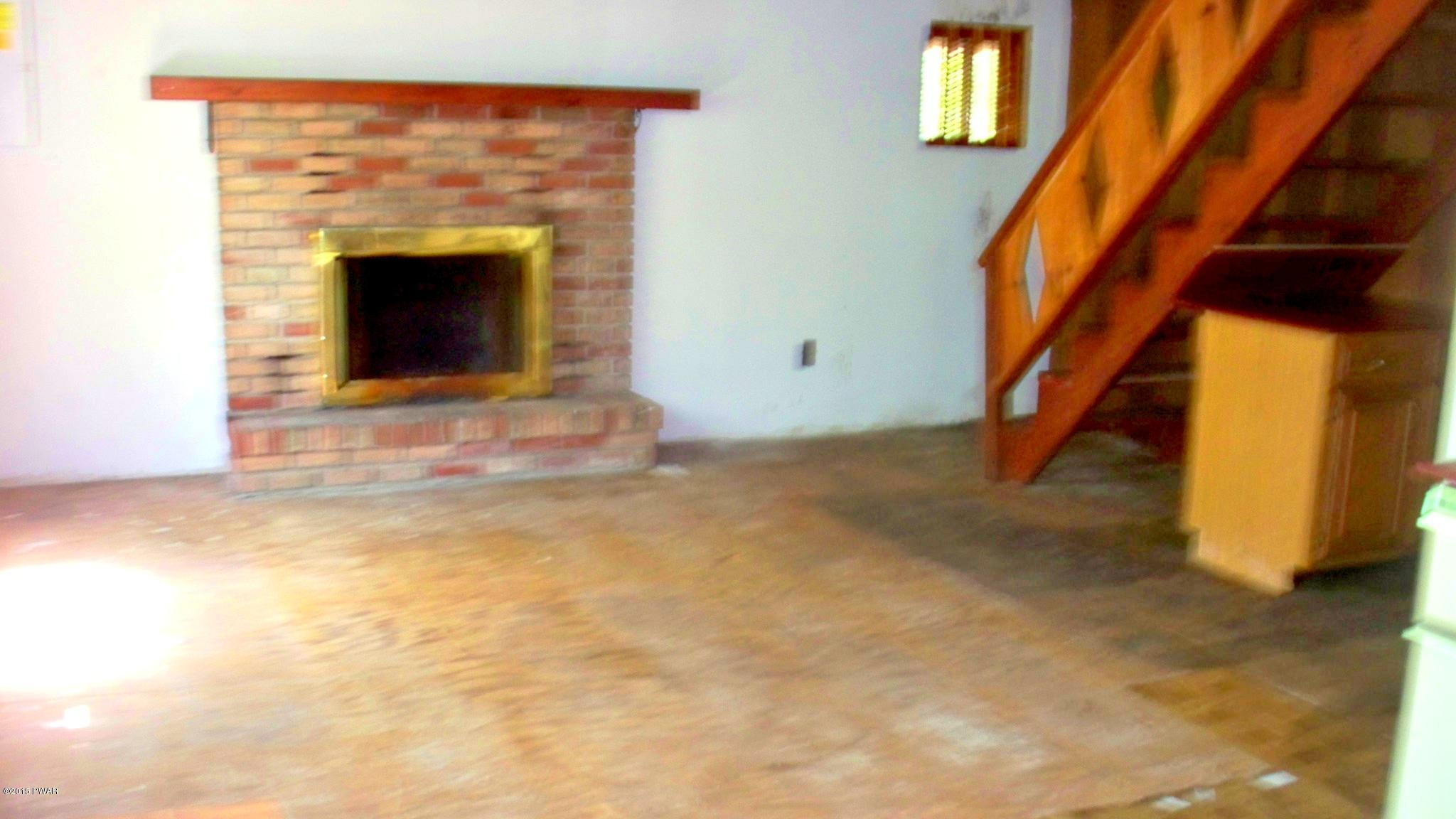 186 Dark Swamp Road Dingmans Ferry, PA 18328 - Photo 10 of 13