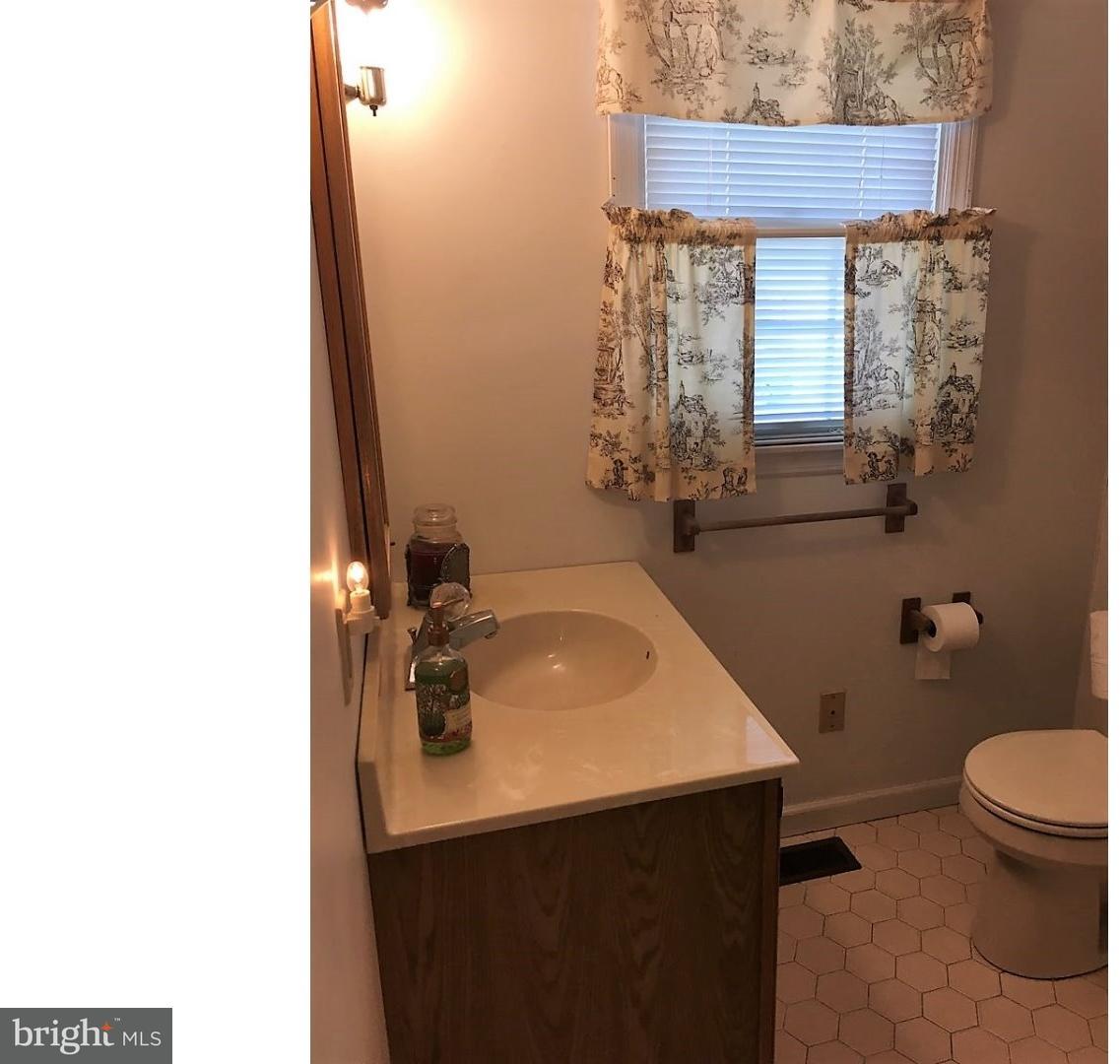 404 Yale Road Haddonfield, NJ 08033 - Photo 6 of 8 Bathroom