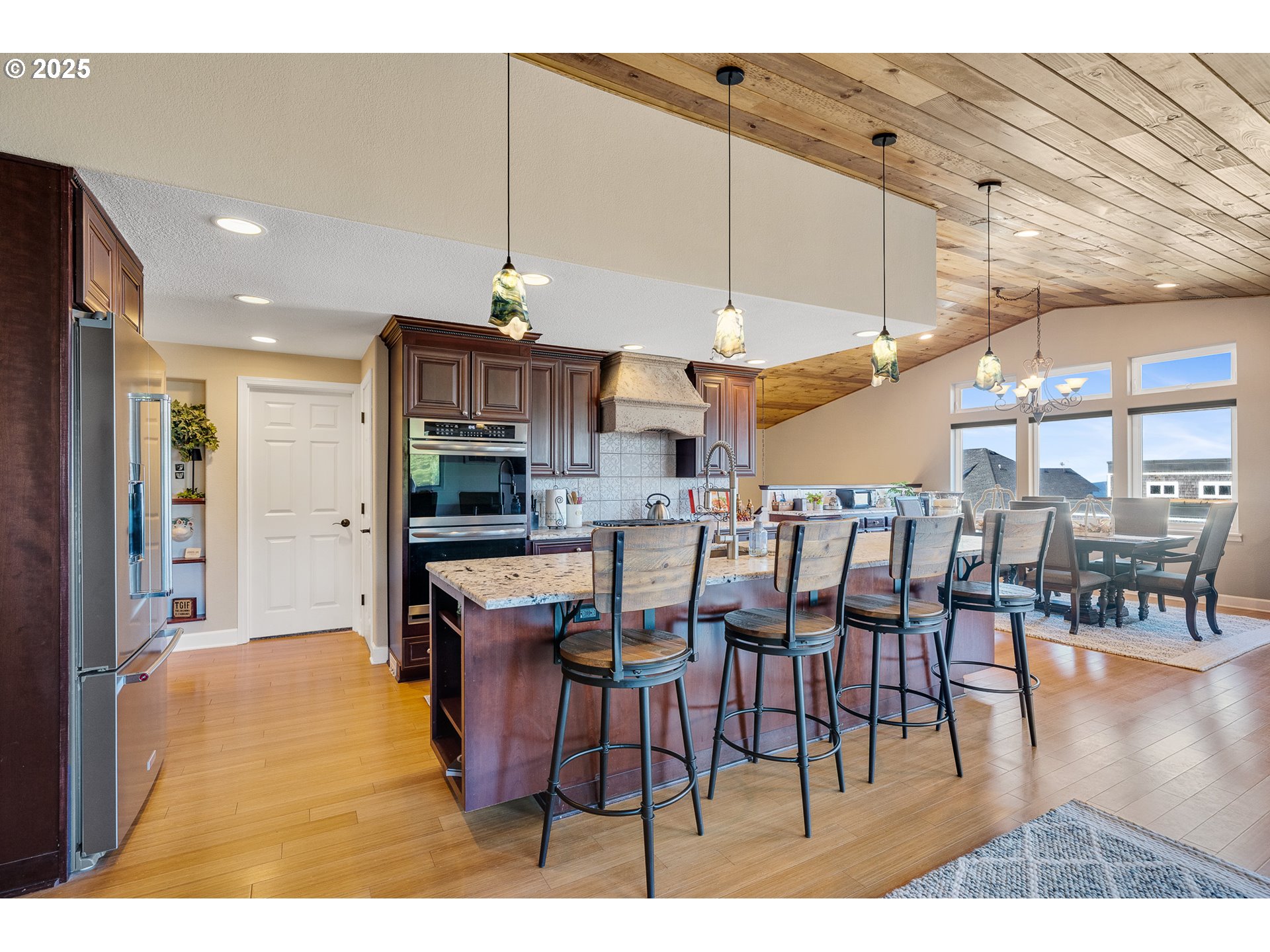 424 Cliff Street Depoe Bay, OR 97341 - Photo 15 of 45