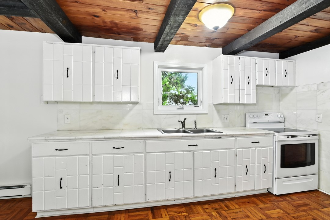 33 West Main Road Little Compton, RI 02837 - Photo 13 of 39