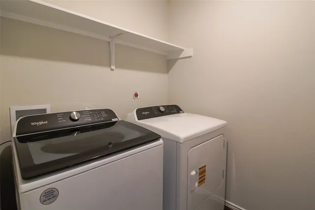 $1,950 | 12810 Siena Vlg Lane, Buda, TX 78610