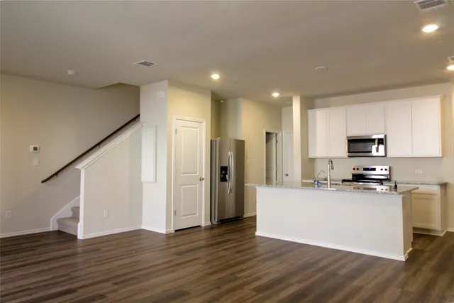 $1,950 | 12810 Siena Vlg Lane, Buda, TX 78610