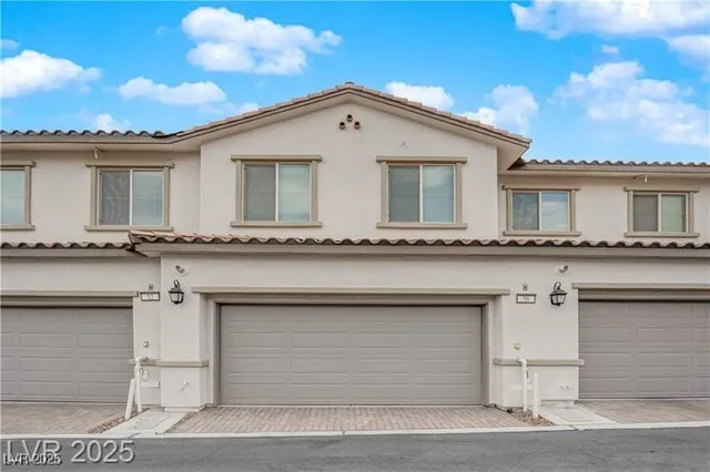 $2,540 | 56 Lomita Heights Drive, Las Vegas, NV 89138