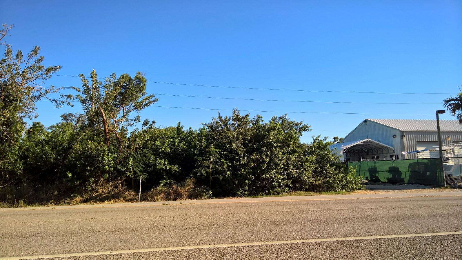 98 Overseas Hwy Key Key Largo, FL 33037 - Photo 6 of 6 a view of a street