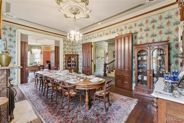 $2,400,000 | 11069 New London Gravel Road, Hannibal, MO 63401
