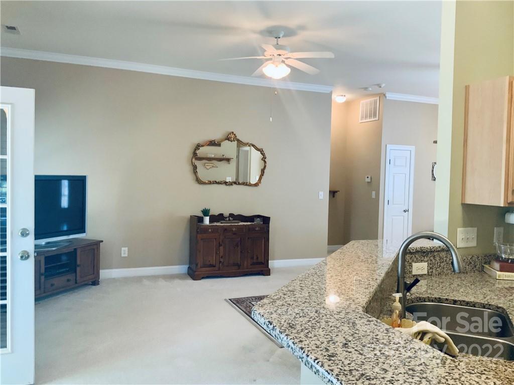 8715 Hambright Road Huntersville, NC 28078 - Photo 10 of 40 Gallery Image 10