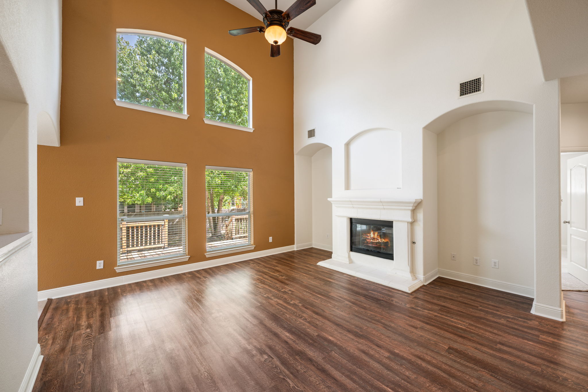 20712 Kearney Hill Road Pflugerville, TX 78660 - Photo 6 of 29 Gallery Image 6