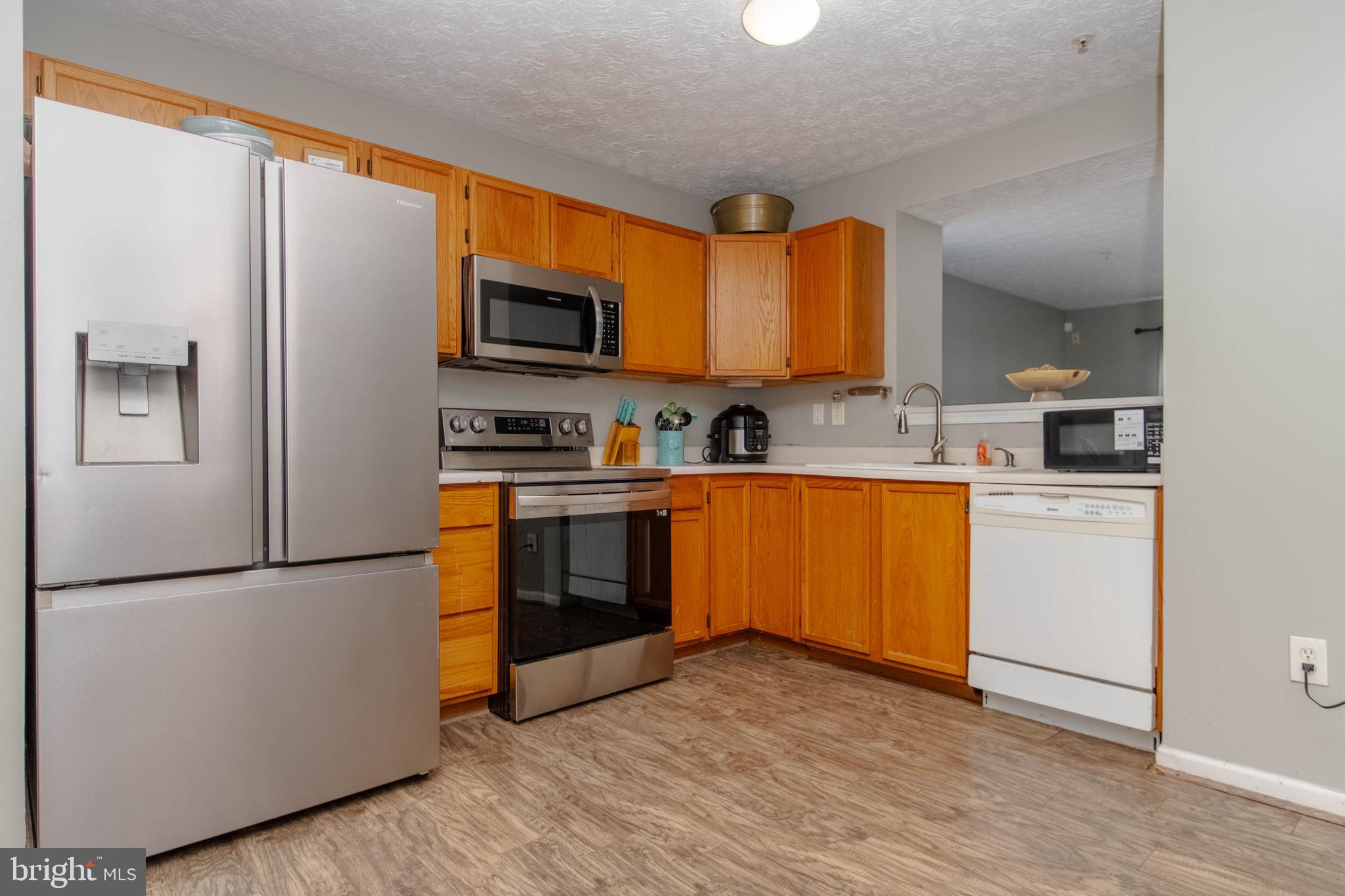 2021 Hackberry Road Baltimore, MD 21221 - Photo 8 of 33 Kitchen